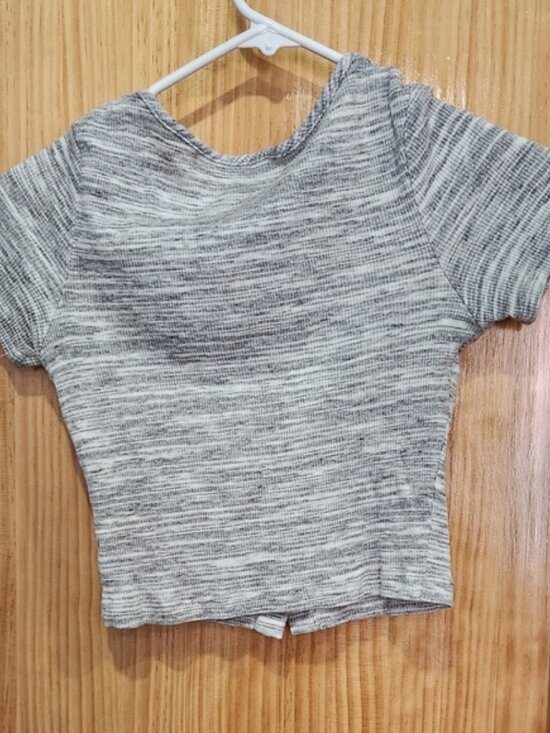 LORD & TAYLOR- Design Lab:Gray Button-Up Ribbed Top - Picture 3 of 5